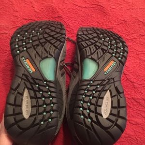 Merrel select grip sneakers